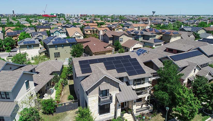 Selling Price of Homes with Solar Power Panels in United States & California